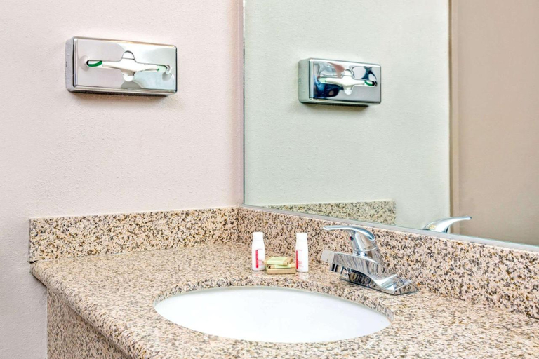 Bathroom 4, Super 8 Ontario CA, San Bernardino