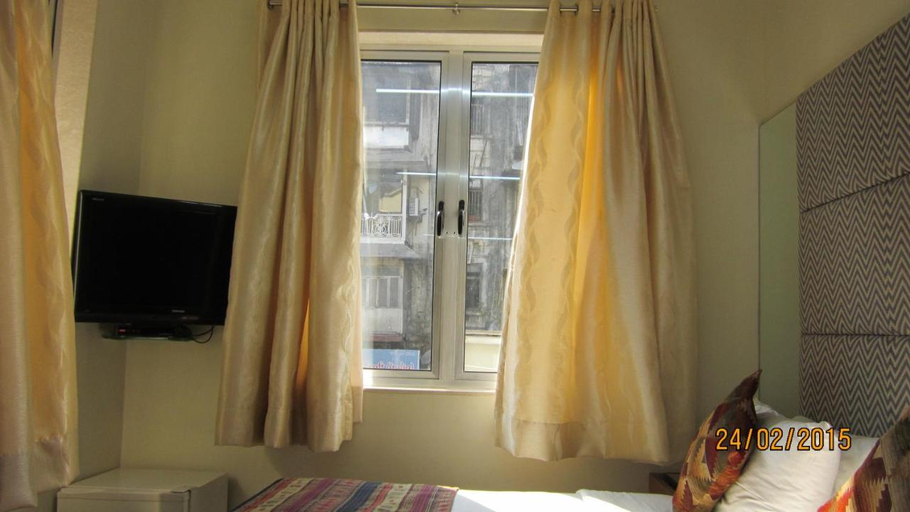 Bedroom 1, Empire Hotel - Grant Road, Mumbai City