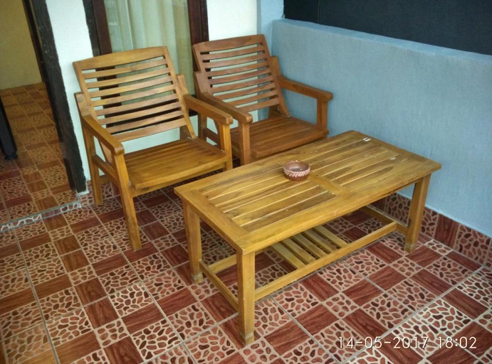 Others, Chika House, Lombok