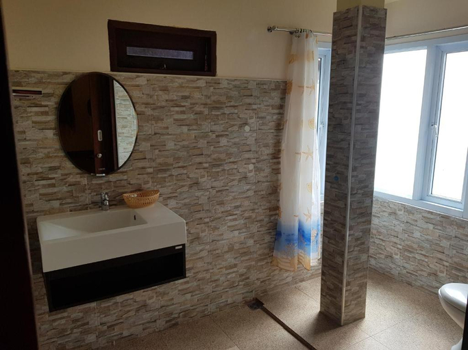 Bathroom 3, Aow Leuk Grand Hill Resort, Ko Phangan