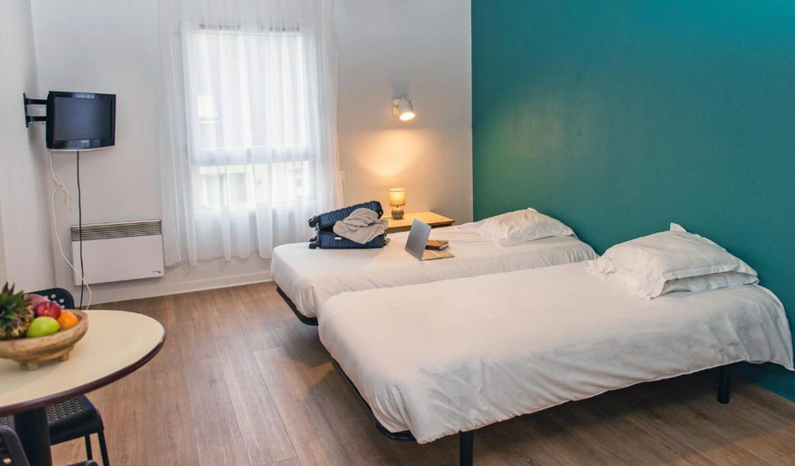 Bedroom 3, Appart'Hotel Brest Pasteur - Terres de France, Finistère
