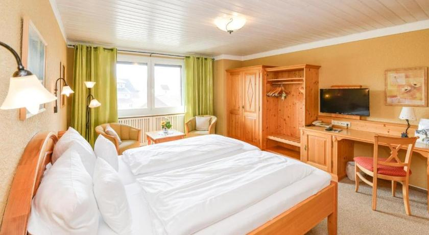 Bedroom, Hotel Kellhof - Bed & Breakfast, Konstanz