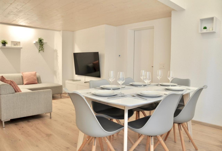 Others 5, Modern Family Apartment in Interlaken Center, Interlaken