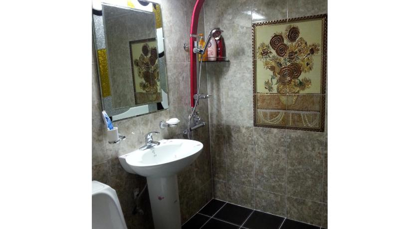 Bathroom, Jeonju Deokjin-Dong W, Jeonju