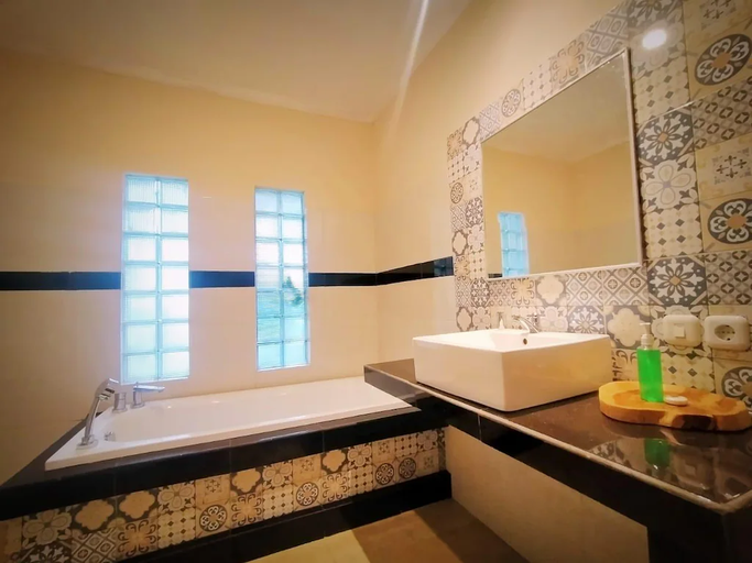 Bathroom, Bali Retrety in rice field., Gianyar
