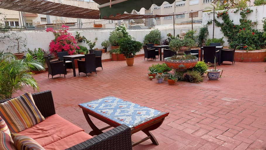 Others 5, Hostal LIWI, Barcelona