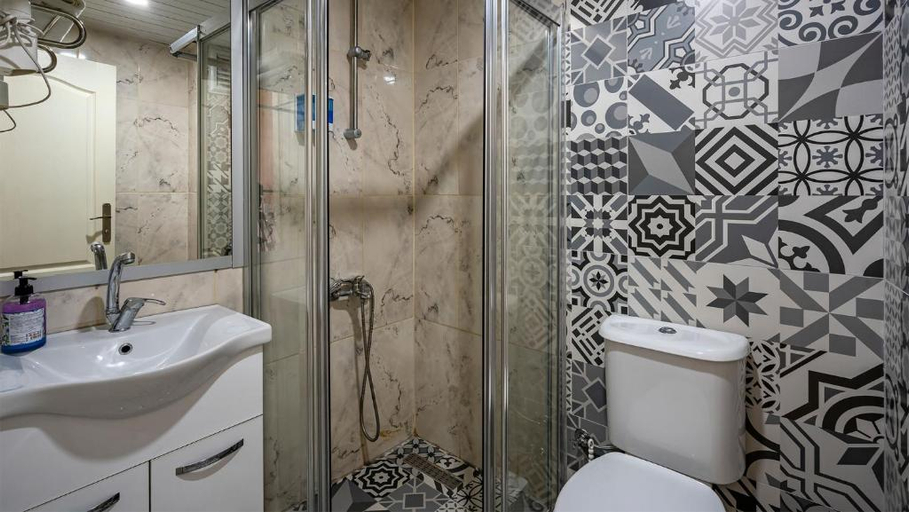Bathroom 5, Dionisus Hotel, Serik