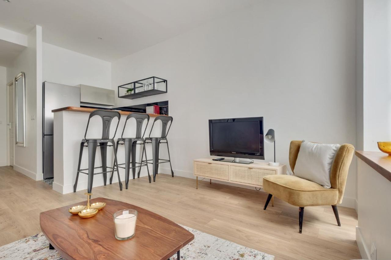 Others 3, AL SHUMOO QURM APARTMENT , Muttrah