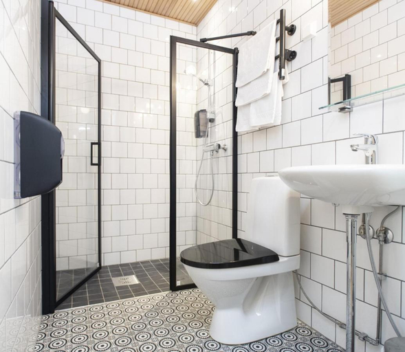 Bathroom 3, Hotelli Ville, Pirkanmaa