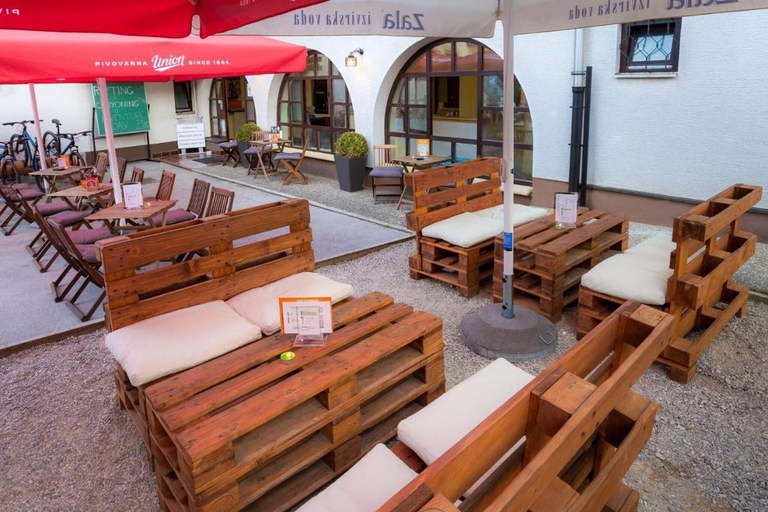 Food & Drinks, 1A Adventure Hostel, Radovljica