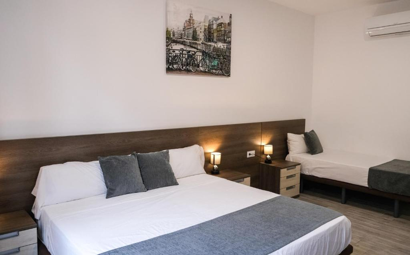 Bedroom 4, Hostal Tartessos, Valencia