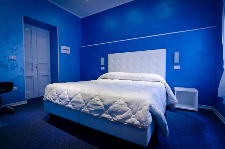 Bedroom 4, Londrino Sanremo, Imperia