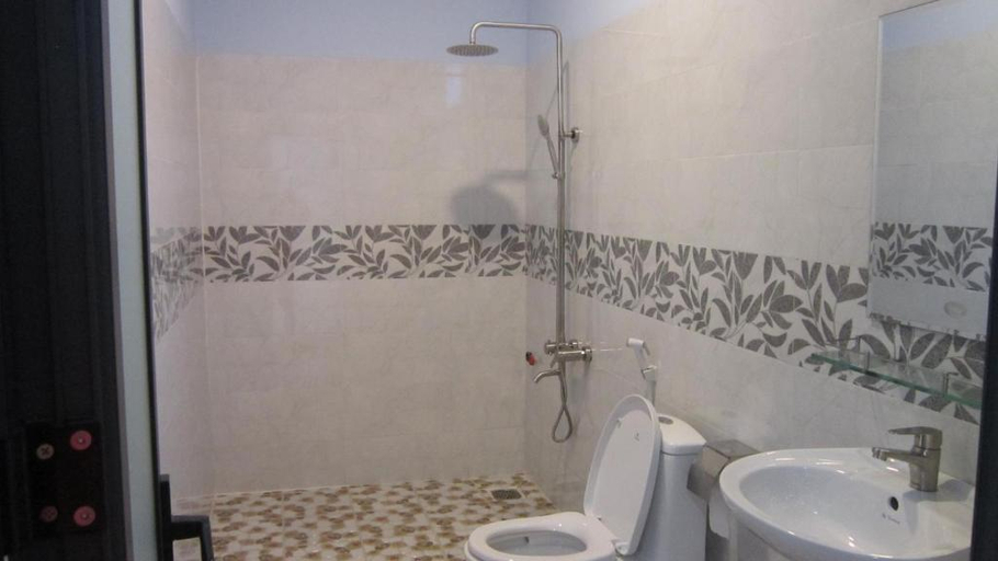 Bathroom 2, Hong Chau Guesthouse, Phú Quốc