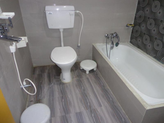 Bathroom 3, Jyoti Guest House, Gaya