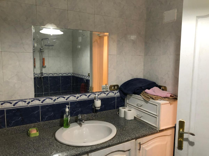 Bathroom, Three bedrooms apartment Degla Maadi, Al-Ma'adi