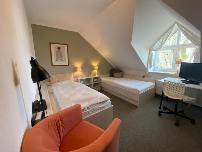 Bedroom 4, Hotel Spitze Warte, Soest