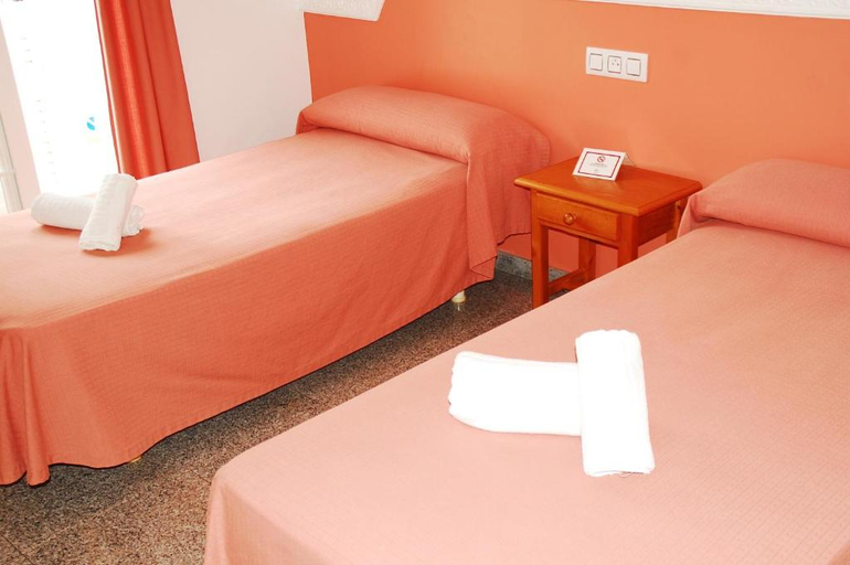 Bedroom 4, Hostal Mary Tere, Granada
