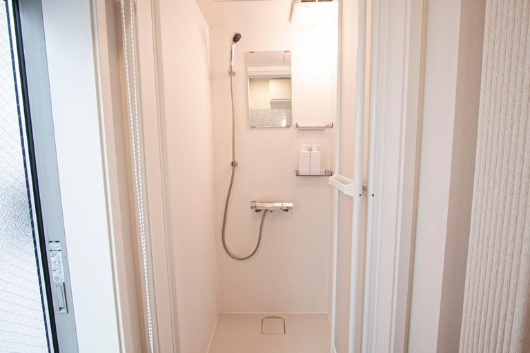 Bathroom 2, Grand Cave Yokohama, Yokohama