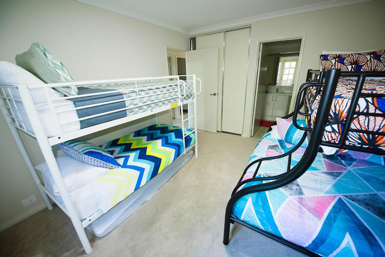 Others 1, Midland Haven - Midland WA, Swan