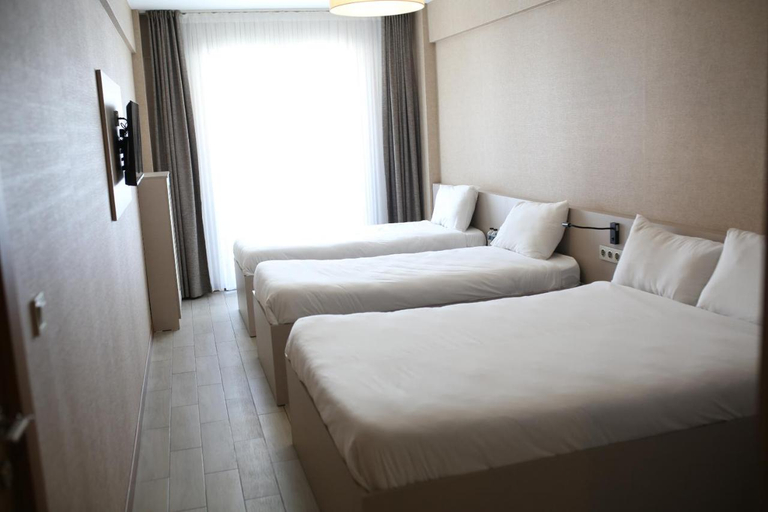 Bedroom 2, Cinas Hotel, Merkez