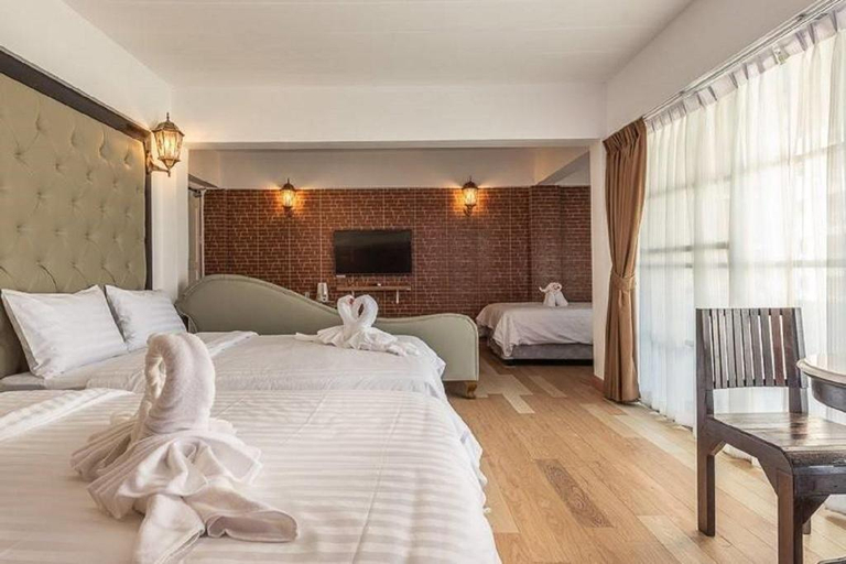 Bedroom 4, Infinite Hotel, Bang Plad
