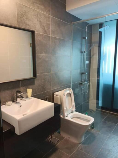 Bathroom, MUJI STYLE STUDIO Almas 100mbps Pool View BY STAY, Johor Bahru