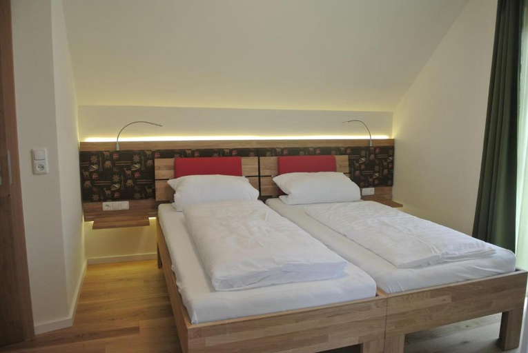 Bedroom 2, Jagerhof, München