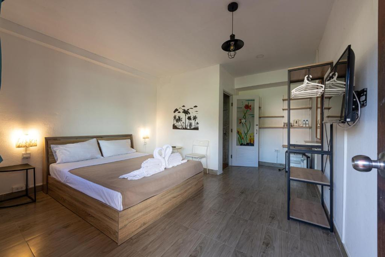 Bedroom 3, Mypatong Guesthouse Hostel, Pulau Phuket
