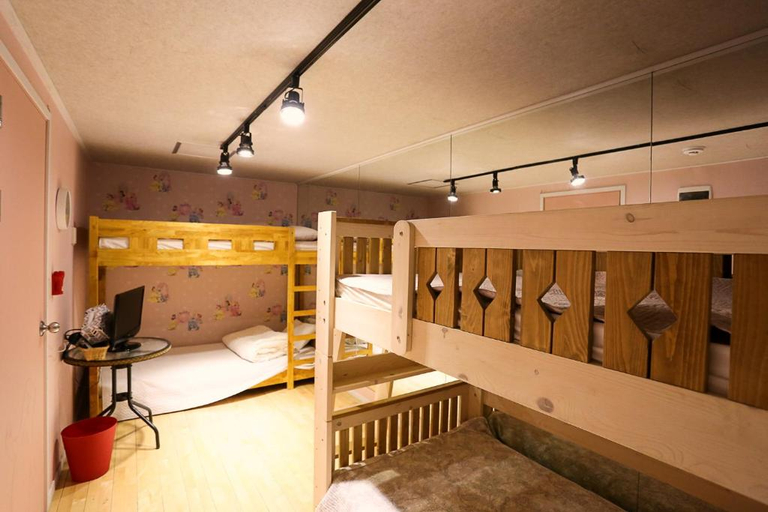 Bedroom 4, Mama Guest House, Jung