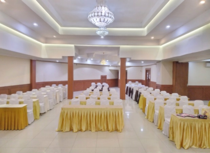 Others 3, Iscalton Courteous, Sukabumi