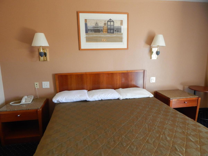Bedroom 2, Bay Bridge Inn Oakland, Alameda