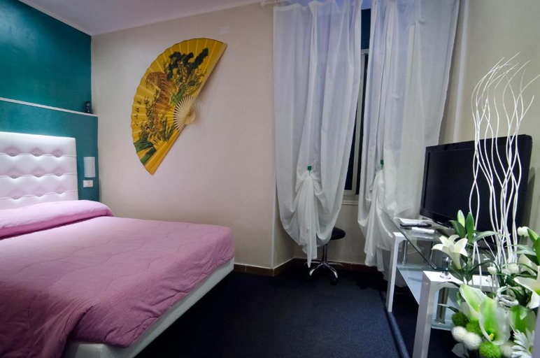Bedroom 3, Londrino Sanremo, Imperia