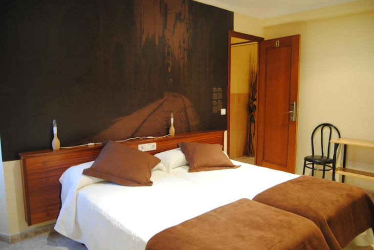 Bedroom 2, Guilleumes Montserrat, Barcelona