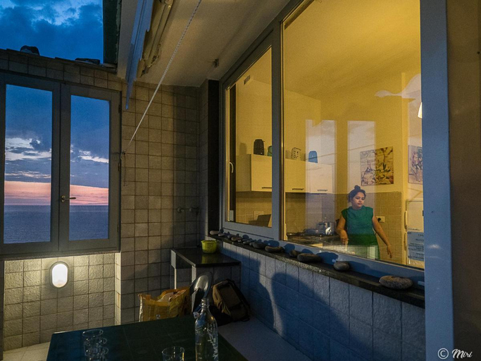 Others 3, Unda de Ma Sea View Terrace Apartment, La Spezia