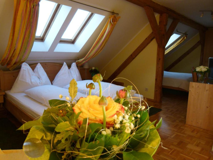 Bedroom 3, Hotel Fischachstubn, Salzburg Umgebung