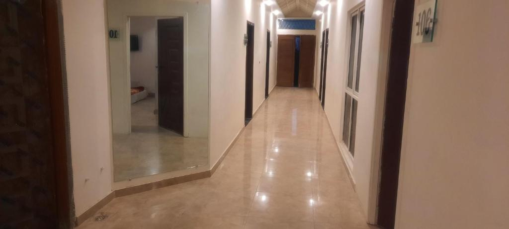 Others, Hotel Day In Emporium, Lahore