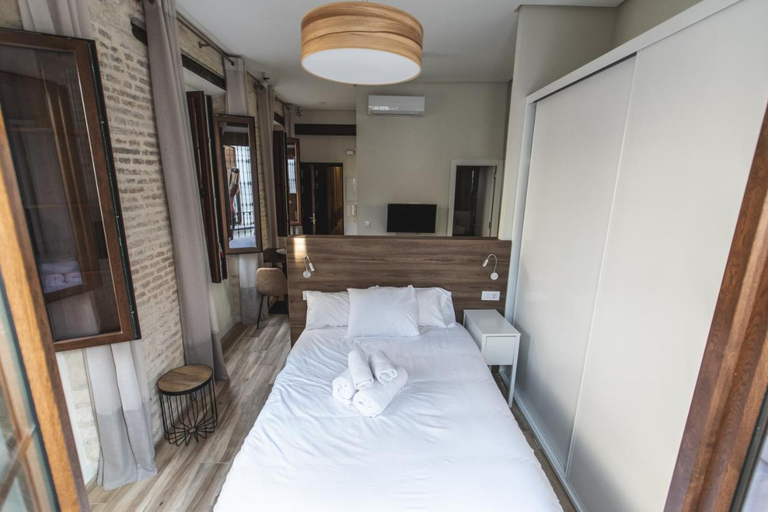 Bedroom 3, Sol y Luna de Triana, Sevilla