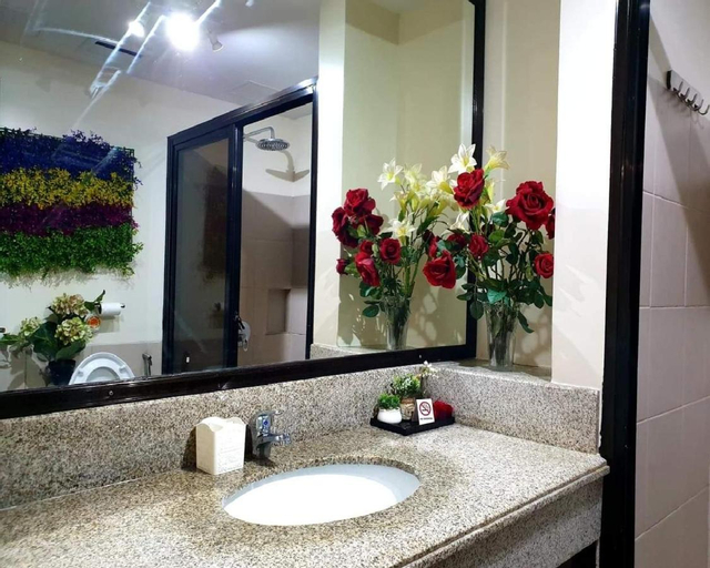 Others 2, BRISTLE  RIDGE (516) 1209 Condo Unit Rental, Baguio City
