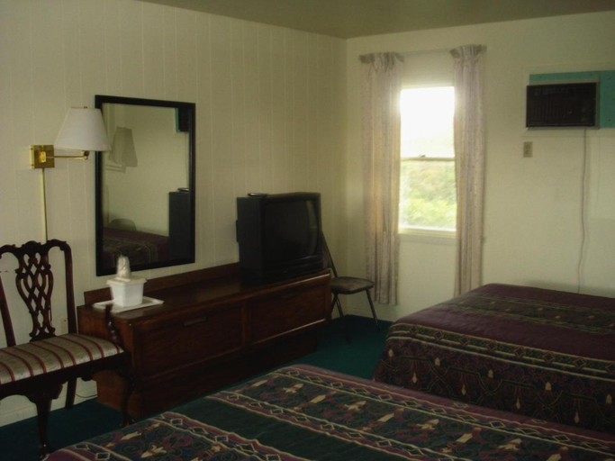 Others 5, Thruway Holiday Motel, Chautauqua
