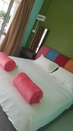 Bedroom, Iz Budget 2, Besut