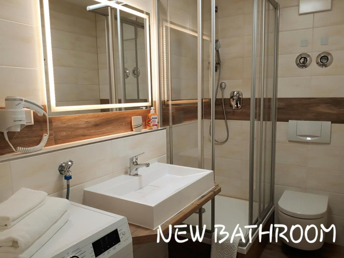 Bathroom 3, Outlet ApartmentS Metzingen, Reutlingen