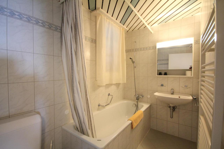 Bathroom, Chalet Bergli, Luzern