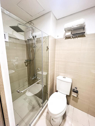 Bathroom 2, Sabina's one bedroom condo at Shore Tower C, Pasay City