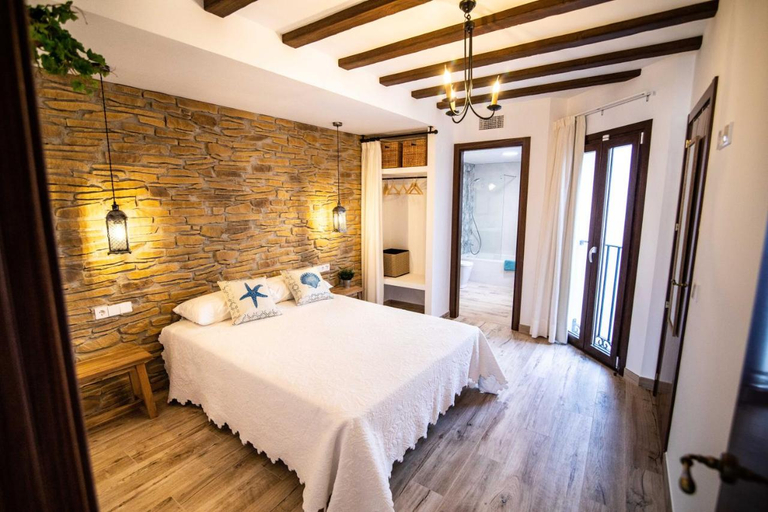 Bedroom 5, Maremar Suites, Alicante