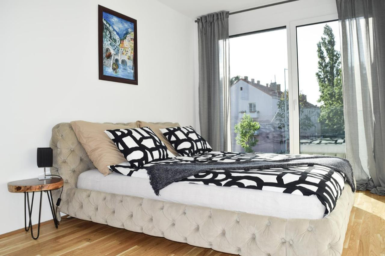 Bedroom 2, Cosy new Apartment 3min to VIC/Uno-City and Danube, Wien
