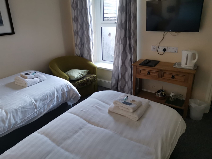 Bedroom, Mair's, Bridgend