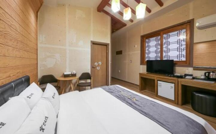 Bedroom 2, Jeonju Hanok Hotel Kung, Jeonju