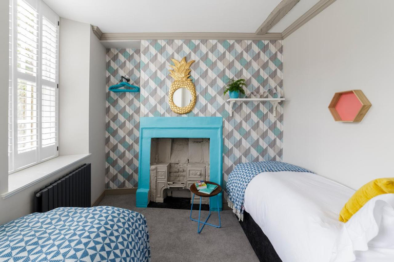 Bedroom 5, Dream Stays Bath - Beau Street, Bath and North East Somerset