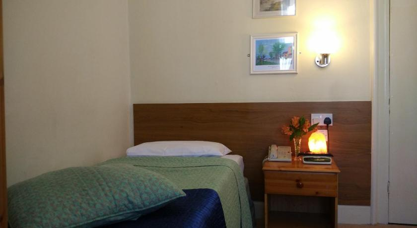Bedroom 4, River Hotel, Oxfordshire
