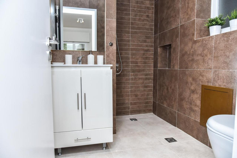 Bathroom 3, Modern Apartment at Exarchia 1 bed 2 pers, Attica